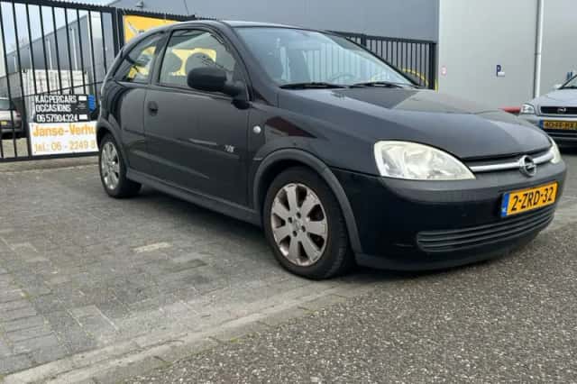 Opel Corsa (2002) thumbnail 4