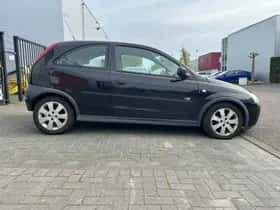 Opel Corsa (2002) thumbnail 5
