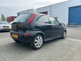Opel Corsa (2002) thumbnail 6