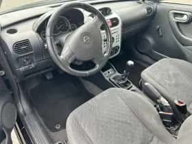 Opel Corsa thumbnail 10
