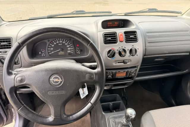 Opel Agila (2005) thumbnail 6