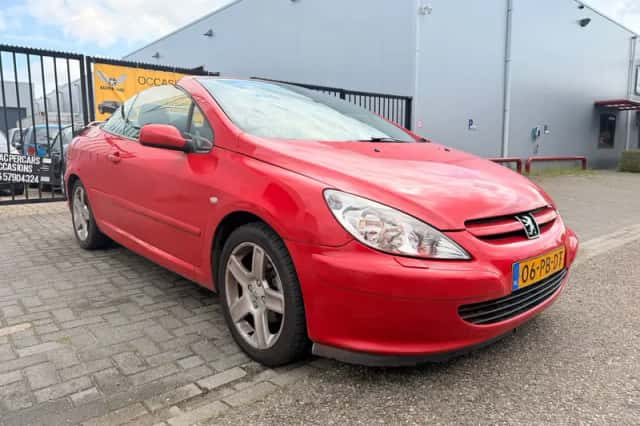 Peugeot 307 CC (2004) thumbnail 5