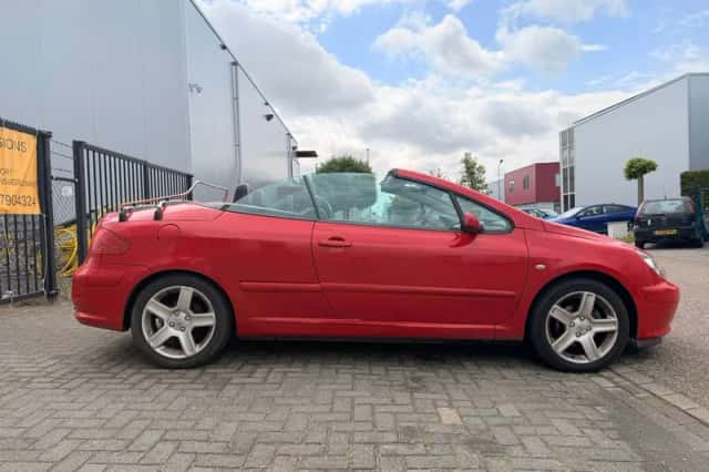 Peugeot 307 CC (2004) thumbnail 6