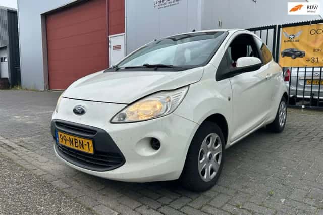 Ford Ka (2010) thumbnail 2