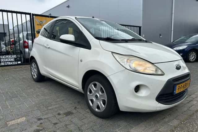 Ford Ka (2010) thumbnail 4