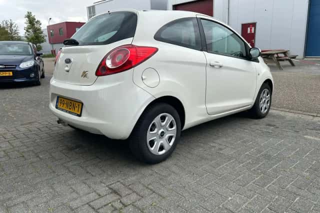 Ford Ka (2010) thumbnail 6