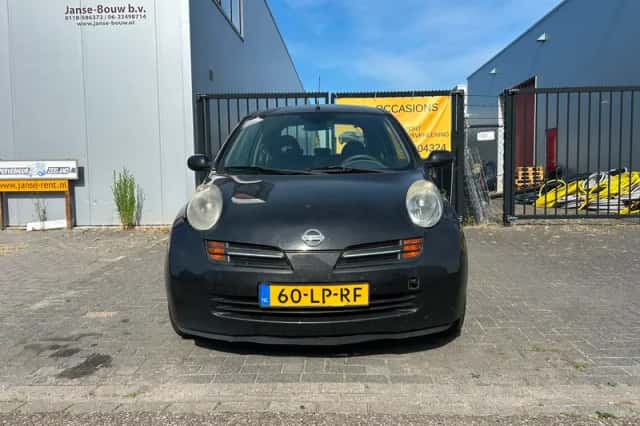 Nissan Micra (2003) thumbnail 3