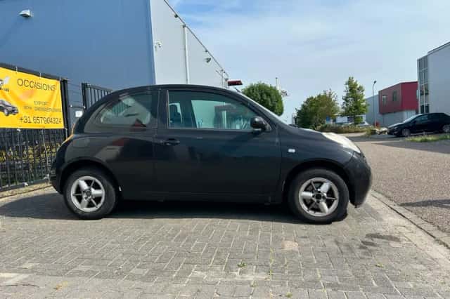 Nissan Micra (2003) thumbnail 5