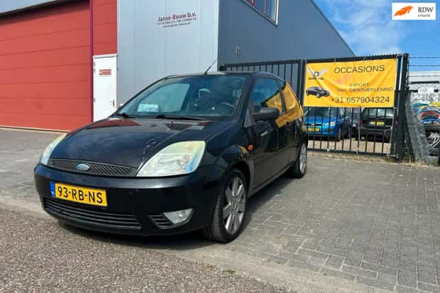 Ford Fiesta (2005) thumbnail 2