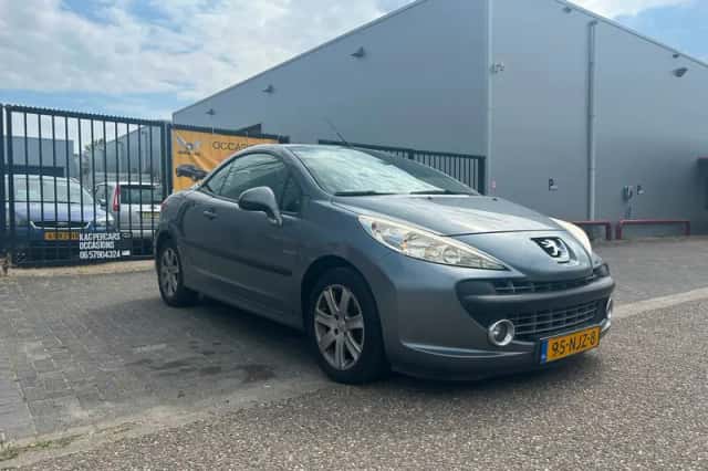 Peugeot 207 (2008) thumbnail 5