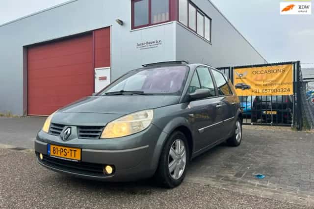 Renault Scénic (2004) thumbnail 1