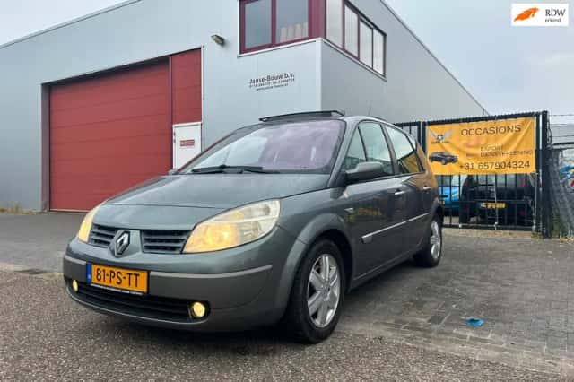 Renault Scénic (2004) thumbnail 2