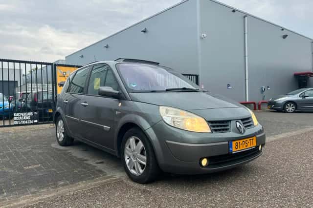 Renault Scénic (2004) thumbnail 4
