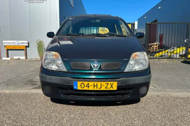 Renault Scénic (2001) thumbnail 3