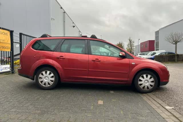 Ford Focus (2007) thumbnail 5
