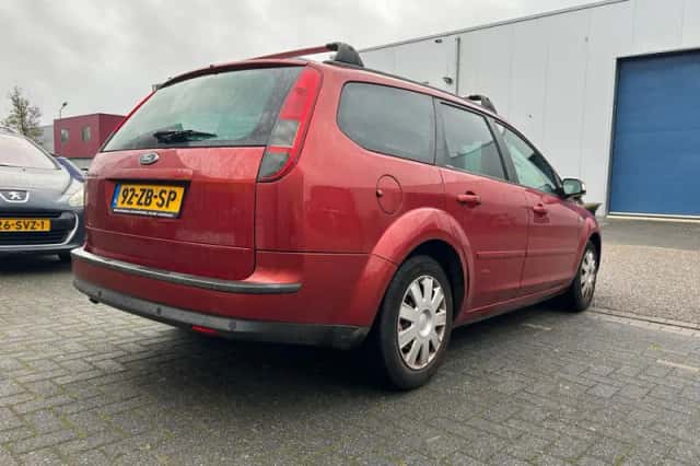 Ford Focus (2007) thumbnail 6