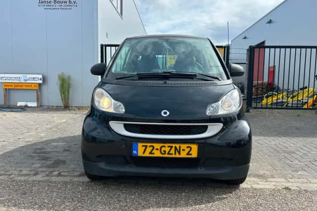 Smart Fortwo (2008) thumbnail 3