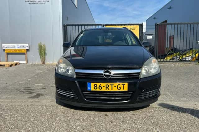 Opel Astra (2005) thumbnail 2