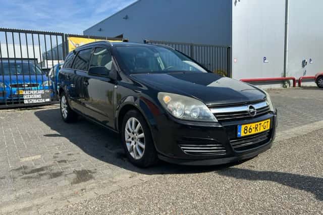 Opel Astra (2005) thumbnail 3