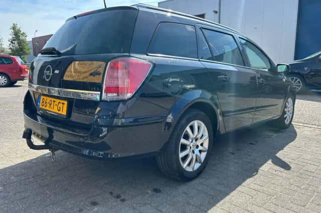Opel Astra (2005) thumbnail 5