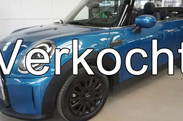 MINI Cooper (2023) thumbnail 1
