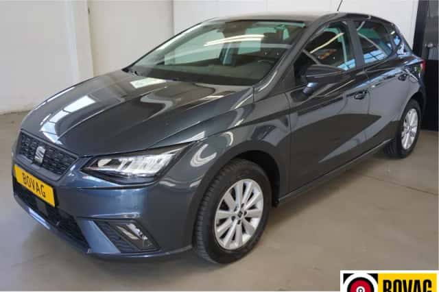 SEAT Ibiza (2023) thumbnail 2