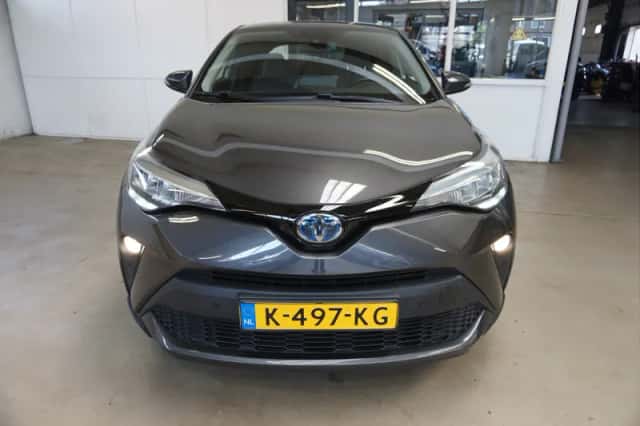 Toyota C-HR (2020) thumbnail 6