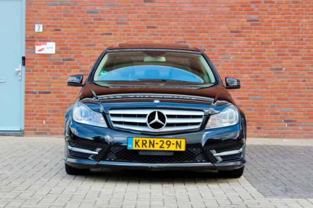 Mercedes-Benz C-Klasse (2012) thumbnail 3