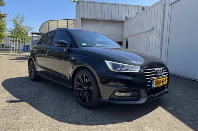 Audi A1 (2016) thumbnail 2