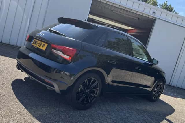 Audi A1 (2016) thumbnail 5