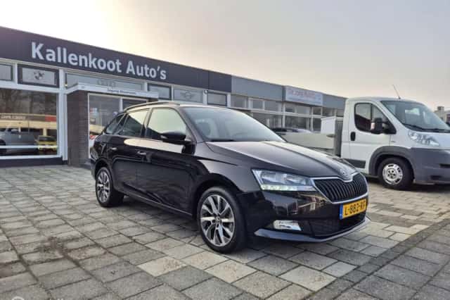 Škoda Fabia (2021) thumbnail 3