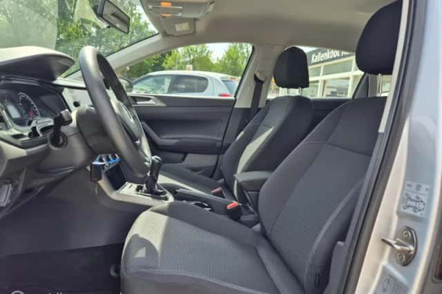 Volkswagen Polo (2019) thumbnail 6