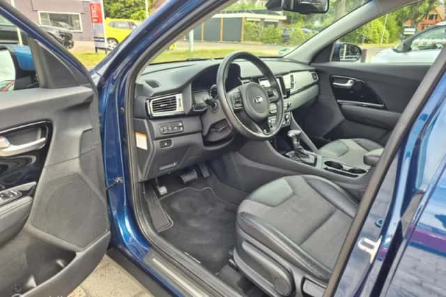 Kia Niro (2018) thumbnail 5