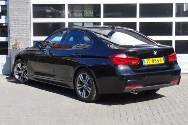 BMW 3-Serie (2018) thumbnail 3