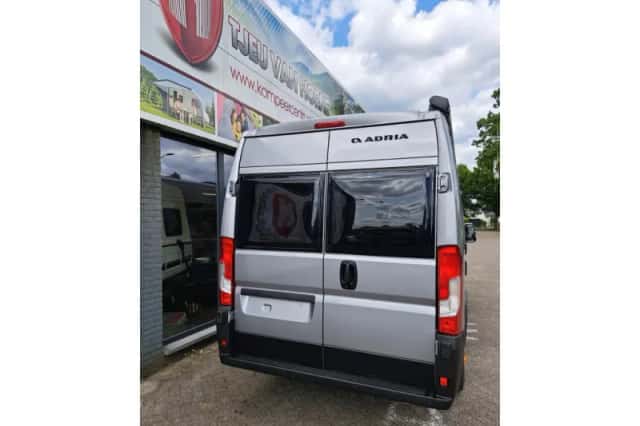 Adria Twin (2026) thumbnail 5