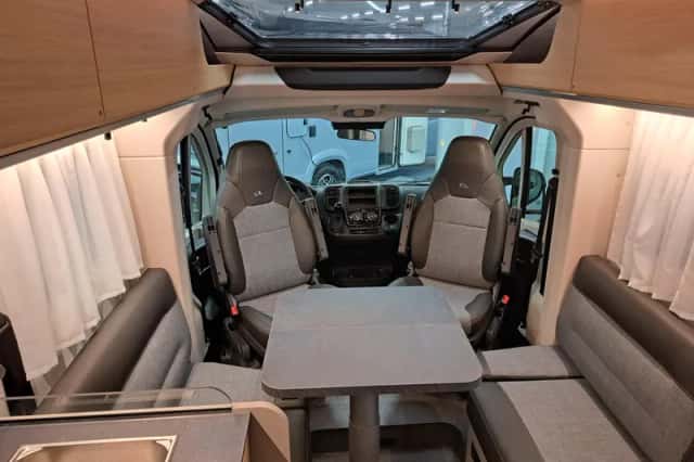 Adria Compact (2027) thumbnail 4