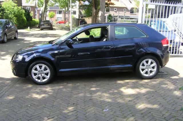 Audi A3 (2006) thumbnail 4