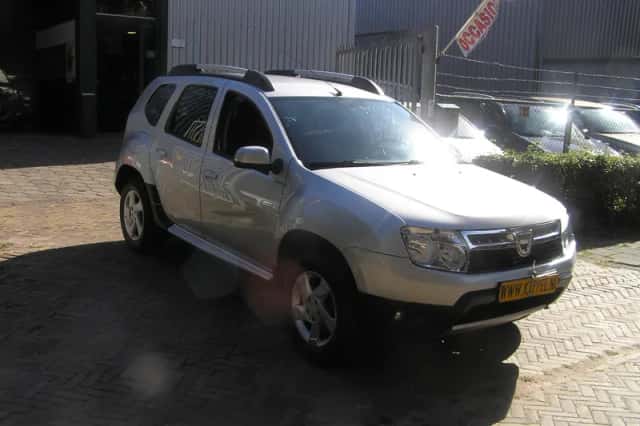 Dacia Duster (2011) thumbnail 3