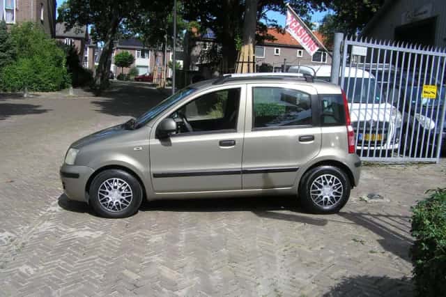 Fiat Panda (2010) thumbnail 4