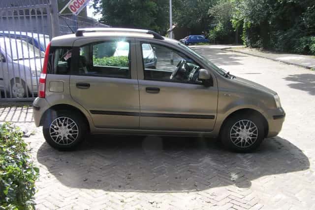 Fiat Panda (2010) thumbnail 5
