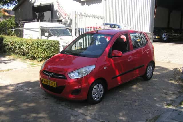 Hyundai i10 (2011) thumbnail 1