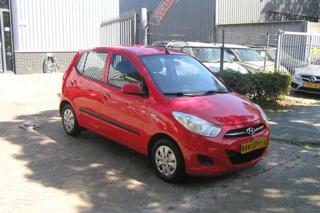 Hyundai i10 (2011) thumbnail 3