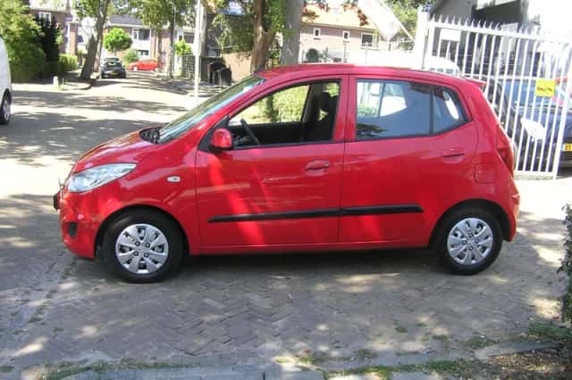 Hyundai i10 (2011) thumbnail 4