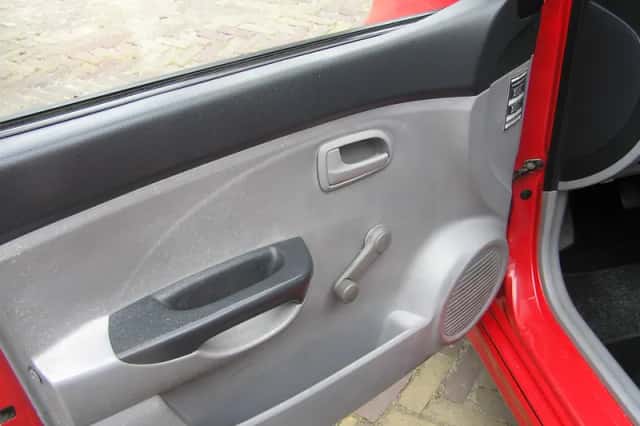 Kia Picanto (2007) thumbnail 6