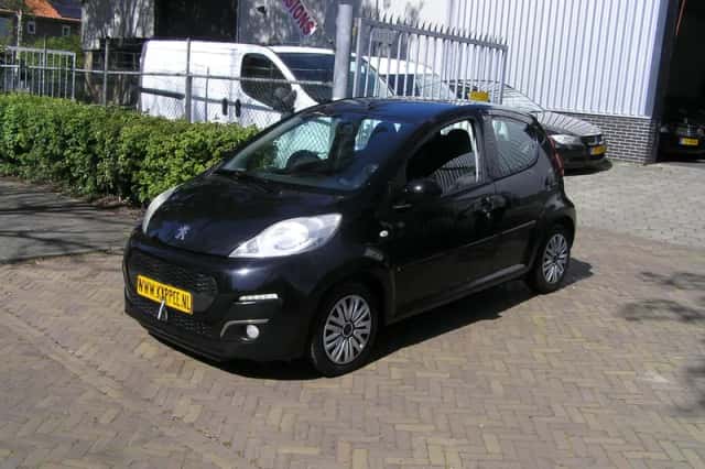 Peugeot 107 (2013) thumbnail 1