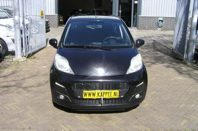 Peugeot 107 (2013) thumbnail 2