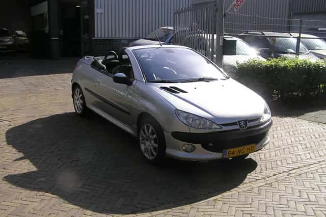 Peugeot 206 (2001) thumbnail 3