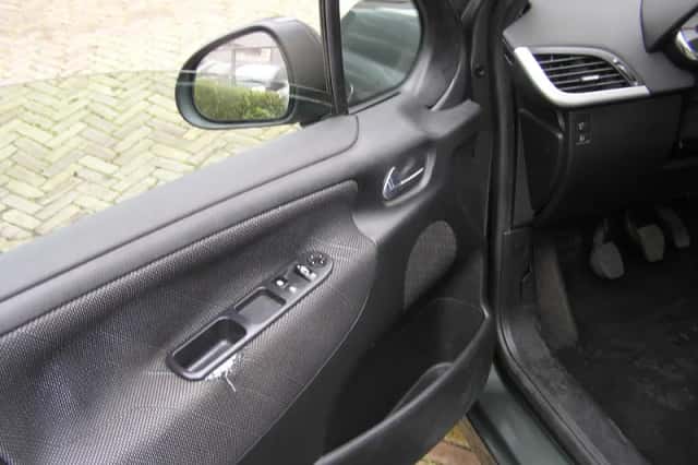 Peugeot 207 (2007) thumbnail 6