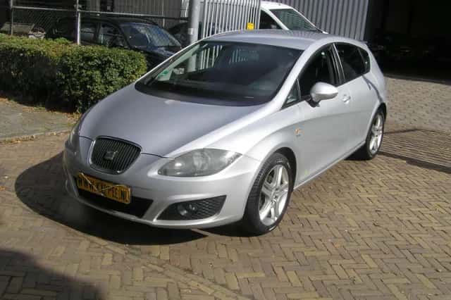 SEAT Leon (2013) thumbnail 1