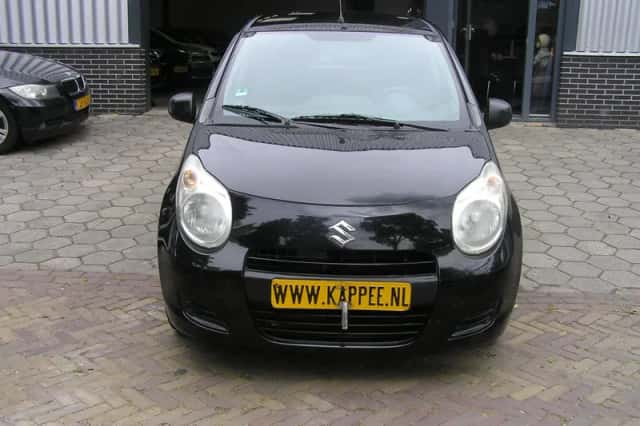 Suzuki Alto (2011) thumbnail 2